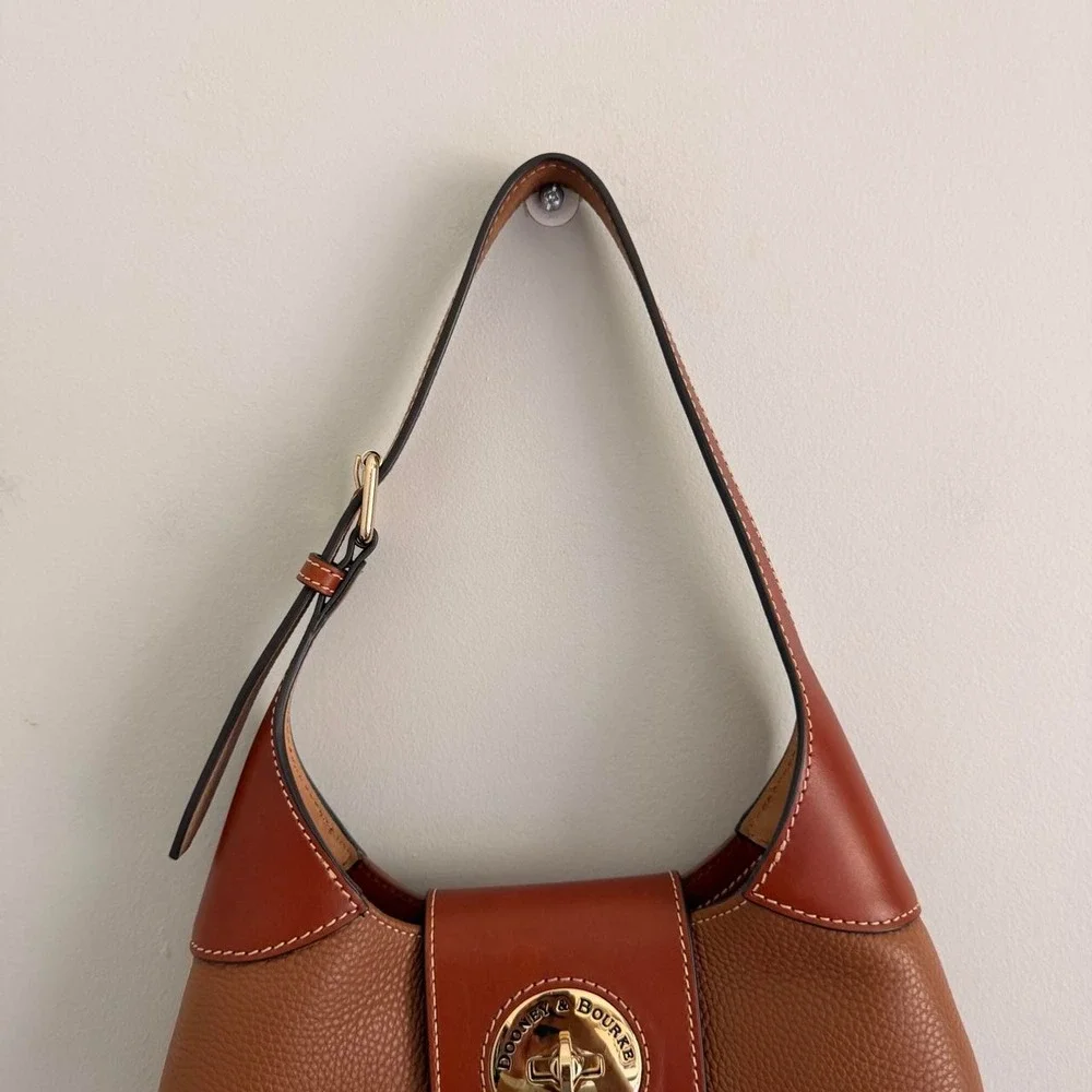 CARAMEL DOONEY AND BOURKE PEBBLE TURNLOCK HOBO 26 - Picture 2 of 7